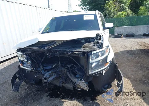 2018 Chevrolet Suburban Lt z USA, uszkodzony, nr VIN 1GNSCHKC0JR333972